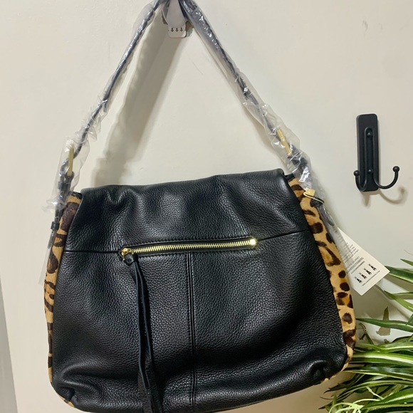 Leopard Print Shoulder Bag with Black Accents NWT - Picture 4 of 6